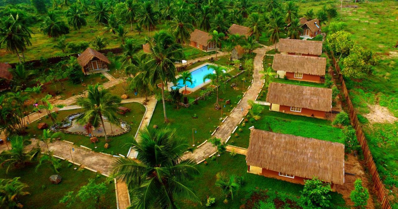 Coco Village Hotel Chilaw Bangadeniya Екстериор снимка