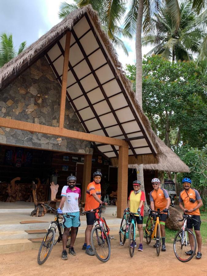 Coco Village Hotel Chilaw Bangadeniya Екстериор снимка